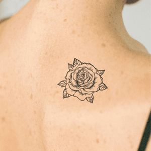 Rosa detalhada 1 - Temporalis® - Tatuagem temporária