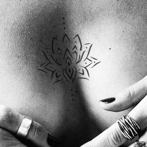 Lotus Mandala 1 - Temporalis® - Tijdelijke tatoeage