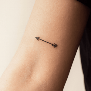 Minimalist arrow temporary tattoo - 1 | Temporalis