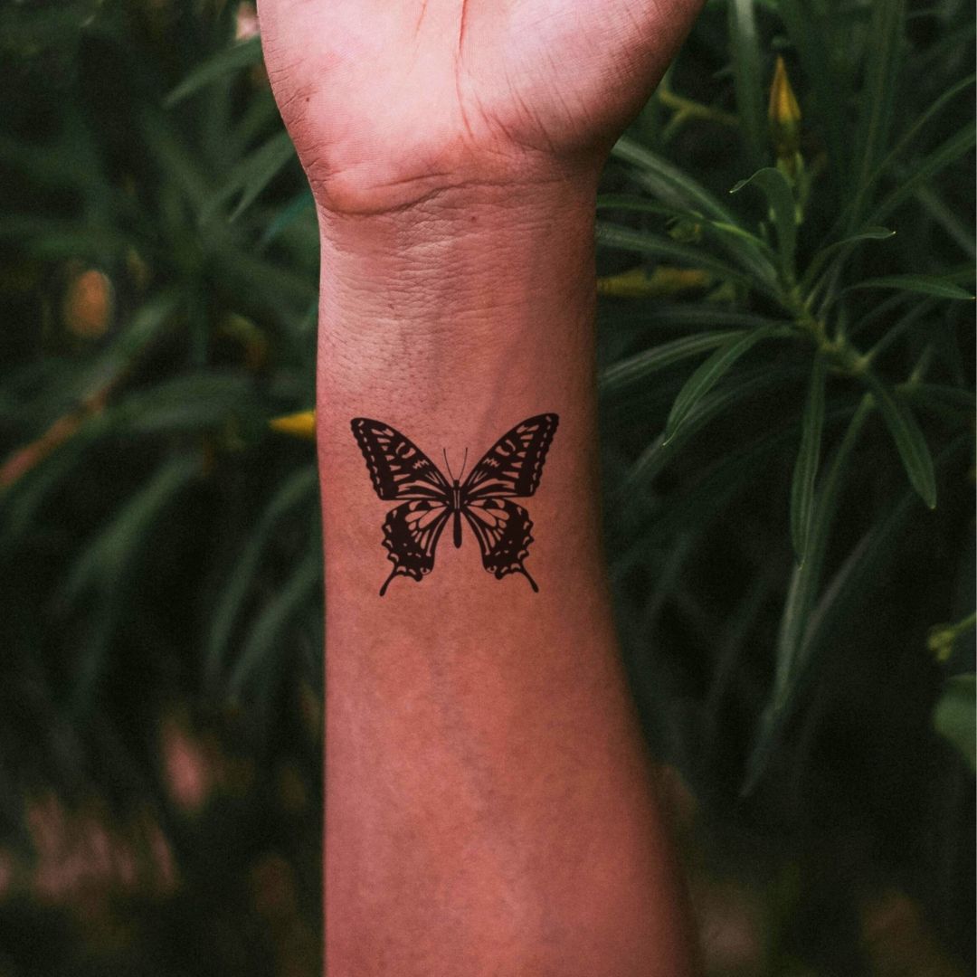 Monarch vlinder tatoeage | Temporalis, image size:1080x1080