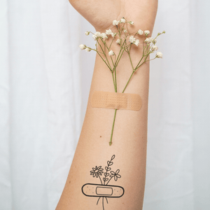 Gips en bloemen 1 - Temporalis® - Tijdelijke tatoeage